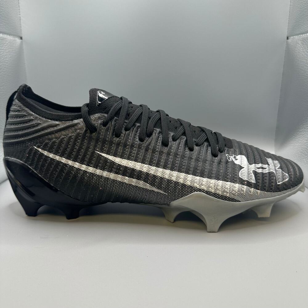 Under Armour Blur Pro Football Cleats Men Size 11 Black Gray 3028220-003 NEW